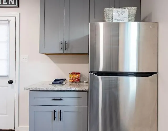 Apartment Family & Pet Friendly With Fast Wi-fi