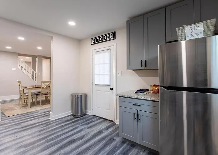 Family & Pet Friendly With Fast Wi-fi * Pittsburgh