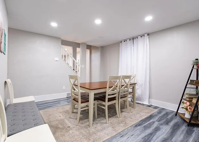 Apartment Family & Pet Friendly With Fast Wi-fi Pittsburgh