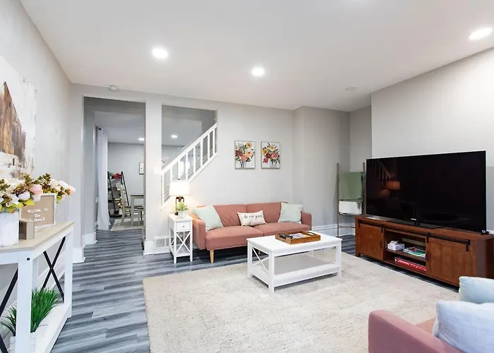 Family & Pet Friendly With Fast Wi-fi Apartment