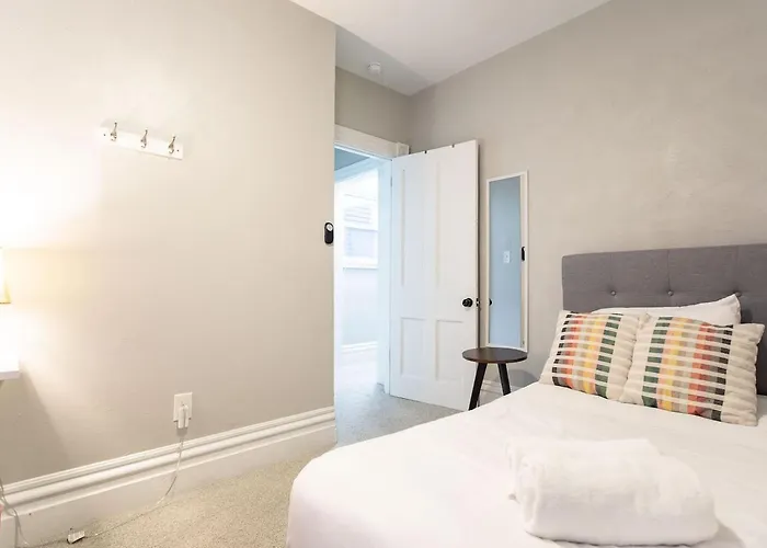 Family & Pet Friendly With Fast Wi-fi Pittsburgh