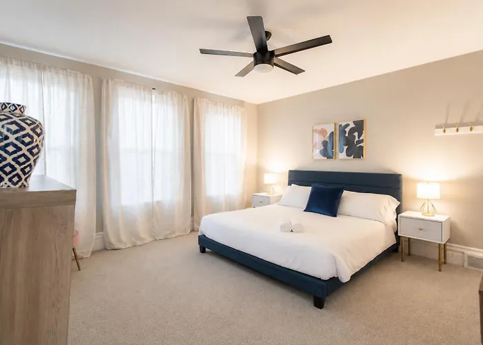 Family & Pet Friendly With Fast Wi-fi Apartment *